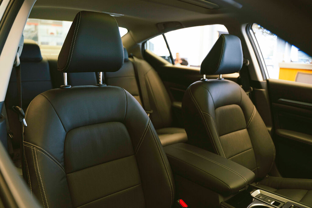 The interior of a Nissan Vehicle at McGavock - NissanConnect